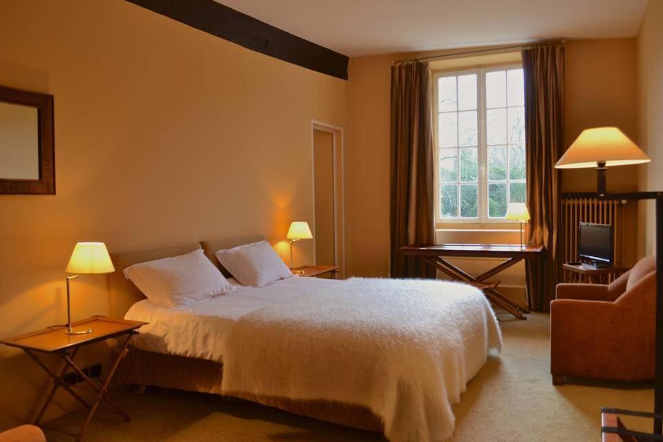 Le Manoir De Villefermoy Les Ecrennes Eksteriør bilde